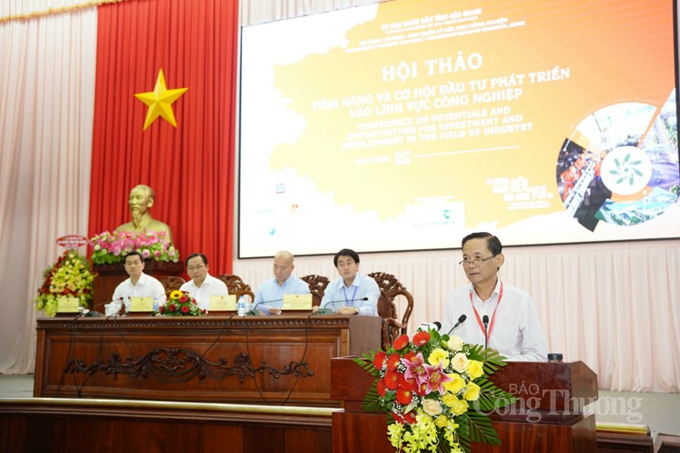 Tỉnh Hậu Giang đẩy mạnh "2 nhanh, 3 tốt" để thu hút phát triển công nghiệp