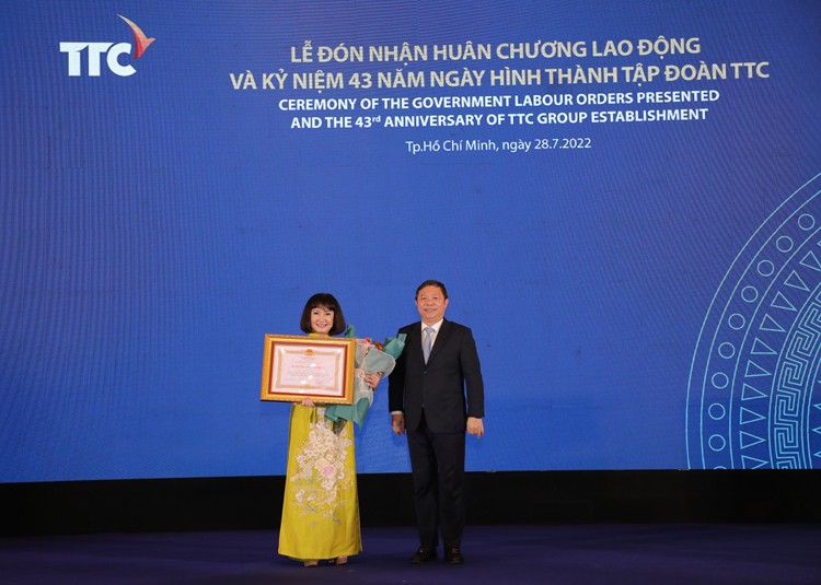 Tập đoàn TTC vinh dự đón nhận Huân chương Lao động cao quý