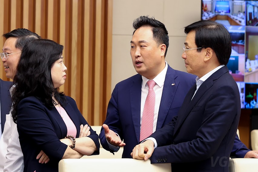 Đề nghị nhà đầu tư ‘hài hòa lợi ích, chia sẻ rủi ro’, góp phần đưa Việt Nam sớm trở thành một trung tâm trong chuỗi giá trị - Ảnh 12.