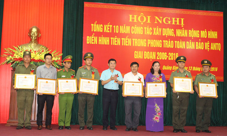 Quảng Bình tổng kết 10 năm thực hiện phong trào toàn dân bảo vệ an ninh Tổ quốc