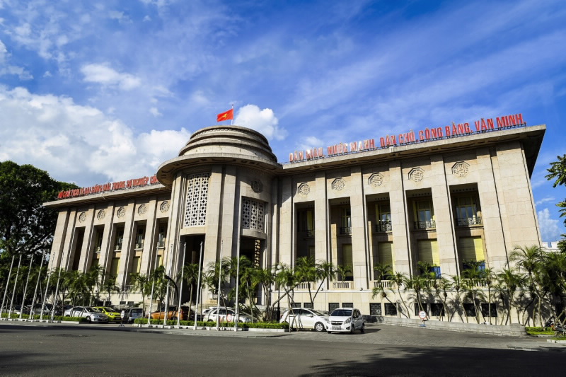 nhnn thong bao giam lai suat dieu hanh tu 169