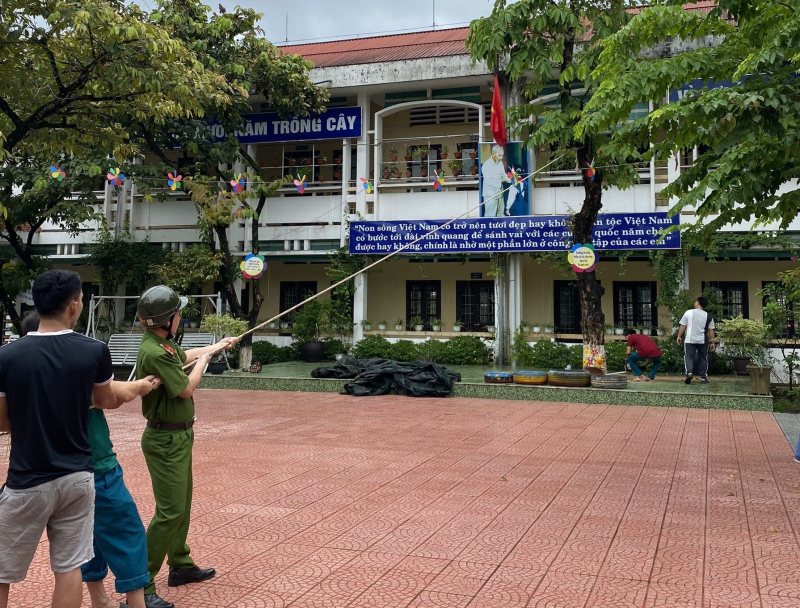 Tỉnh Thừa Thiên-Huế cho học sinh nghỉ học từ ngày 27/9 để tránh bão số 4 -0