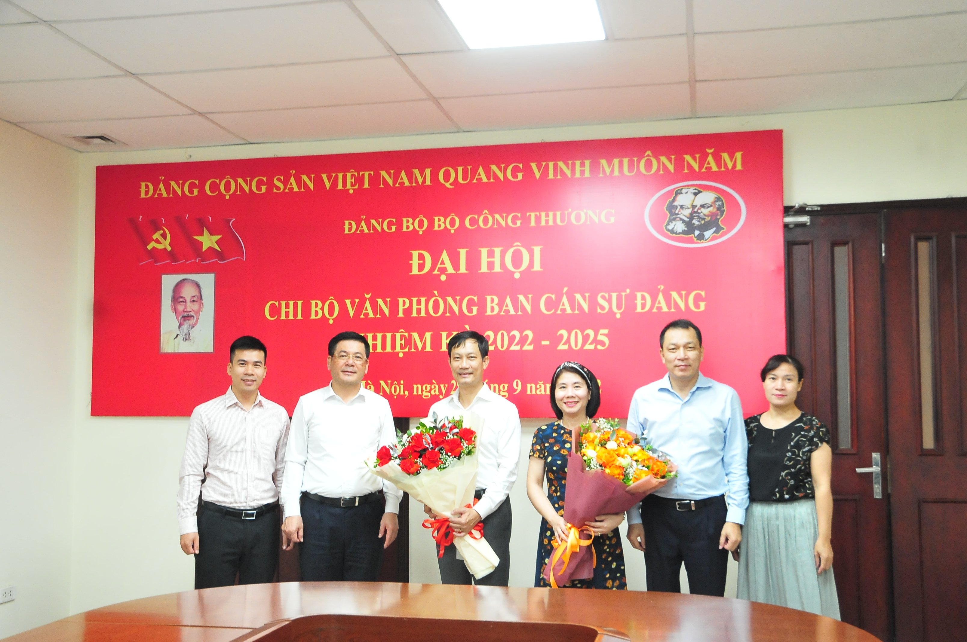 Chi bộ Văn phòng Ban cán sự đảng Bộ Công Thương tổ chức Đại hội Chi bộ lần thứ hai