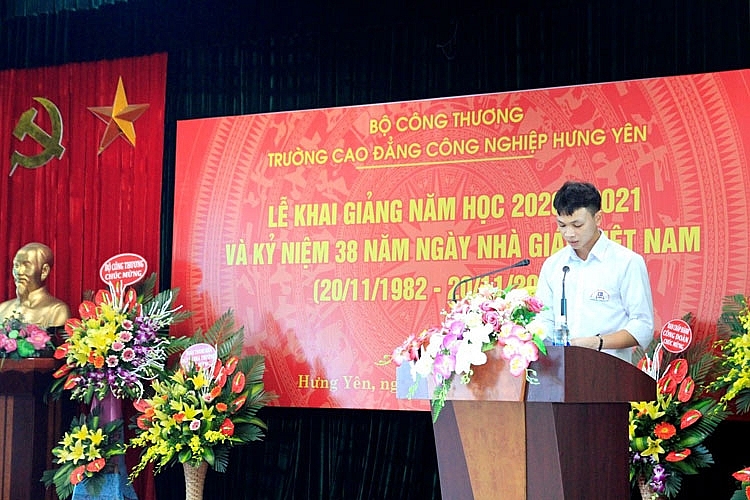 Lễ khai giảng năm học 2020  2021 và Kỷ niệm 38 năm Ngày Nhà giáo Việt Nam (20/11/1982 -20/11/2020)