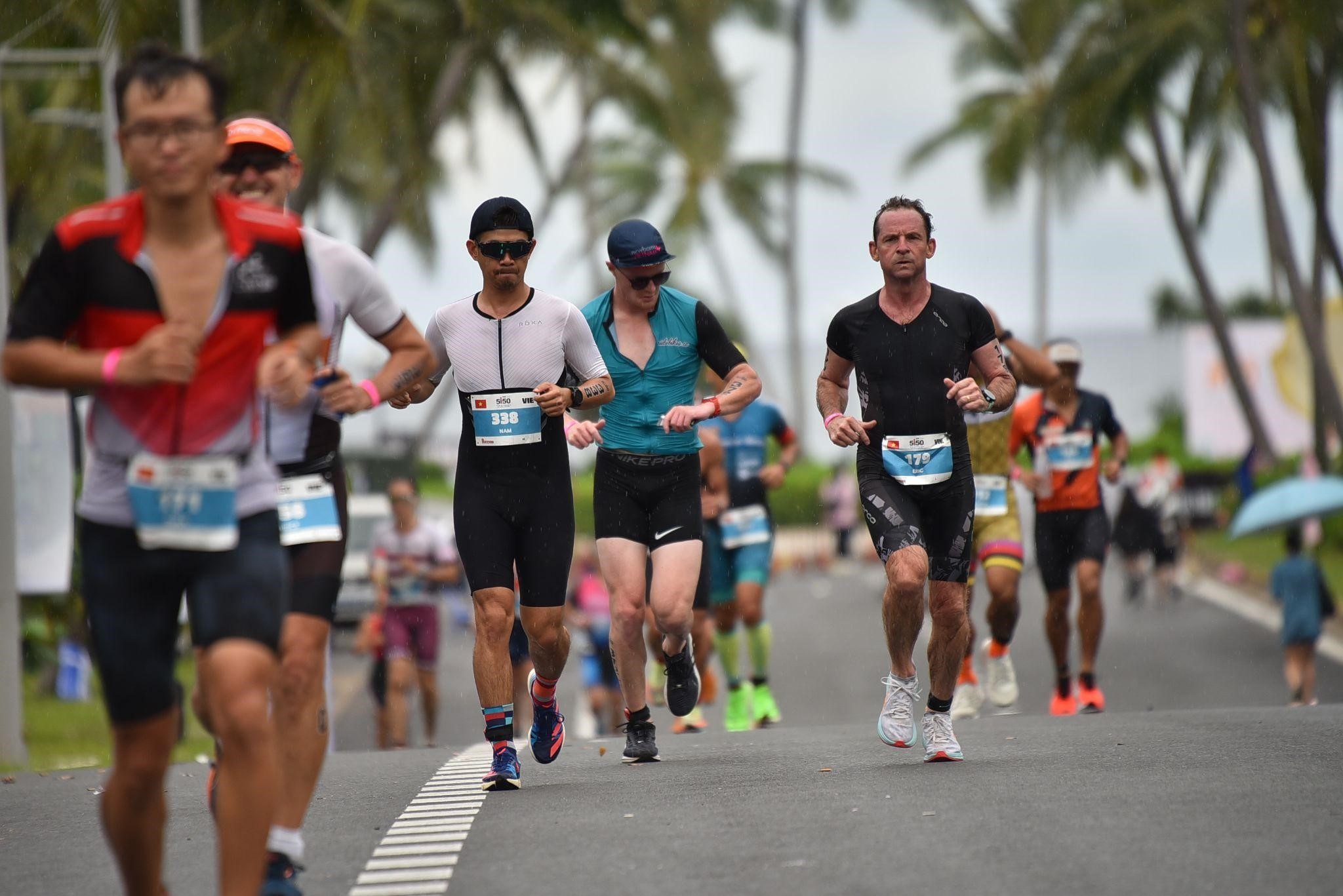 Những hình ảnh ấn tượng từ sự kiện 5150 Triathlon đầu tiên tại Việt Nam Những hình ảnh ấn tượng từ sự kiện 5150 Triathlon đầu tiên tại Việt Nam