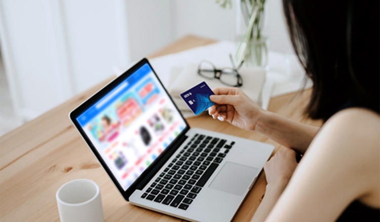 Thẻ tín dụng BIDV Visa Platinum Cashback Online lọt Top 10 Tin dùng Việt Nam 2021