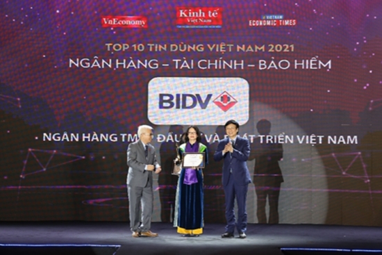 Thẻ tín dụng BIDV Visa Platinum Cashback Online lọt Top 10 Tin dùng Việt Nam 2021