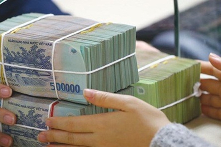 Tín dụng tăng vọt tháng cuối năm