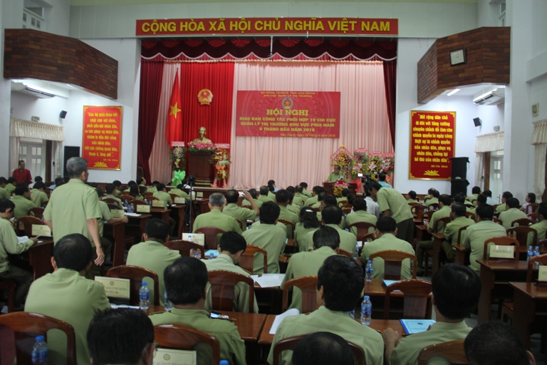 Chống hàng giả, hàng lậu- Bất cập văn bản pháp lý vừa ban hành đã sửa