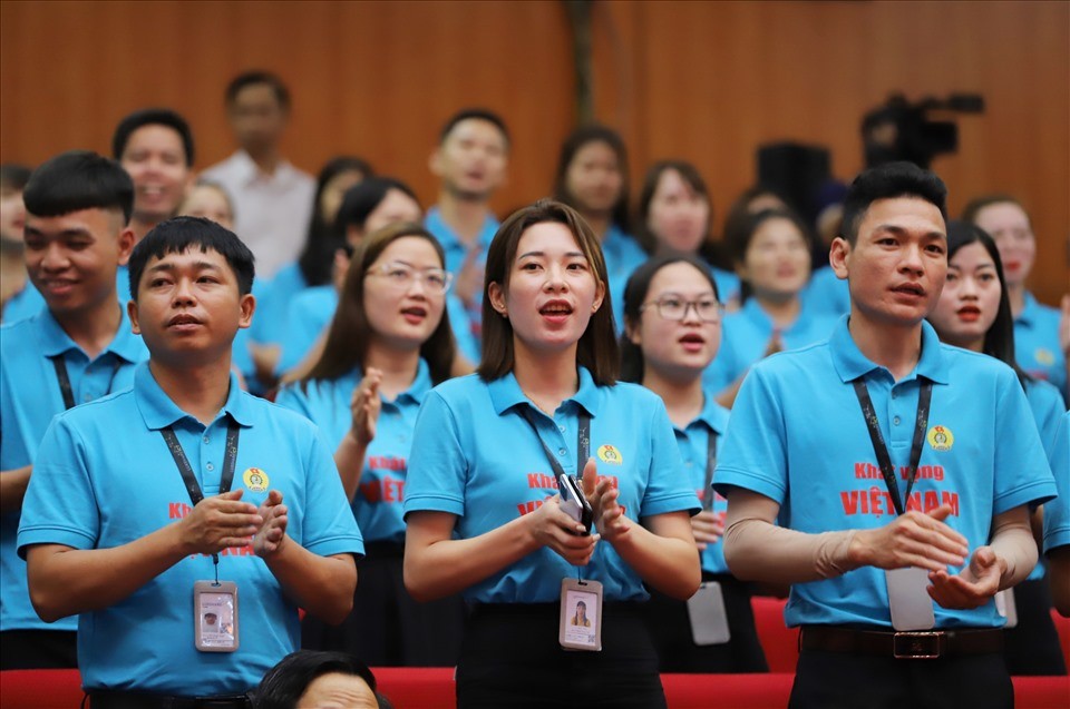 Thủ tướng Chính phủ Phạm Minh Chính gặp gỡ, đối thoại với công nhân lao động tại Bắc Giang: Vì mục tiêu cao nhất là nhân dân được ấm no, hạnh phúc