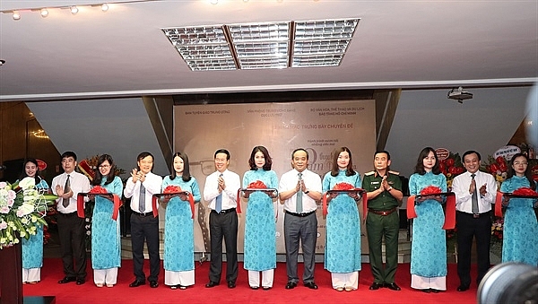 50 nam thuc hien di chuc cua bac hanh trinh vuon toi nhung uoc mo