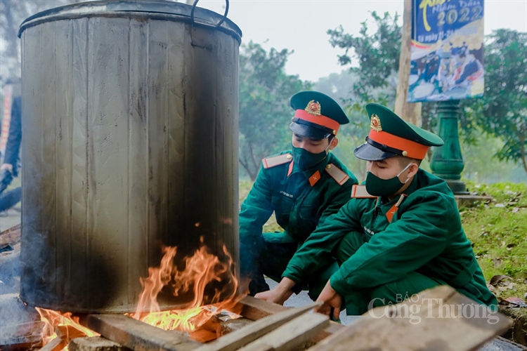 Gói bánh chưng xanh “Chia sẻ yêu thương - Đón xuân Nhâm Dần”