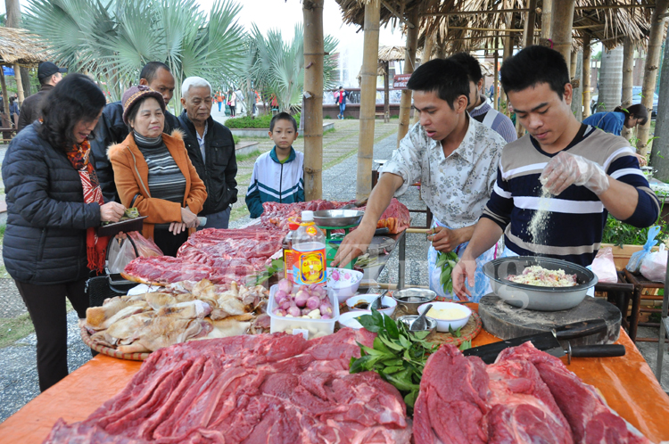 Đưa phiên chợ vùng cao về thủ đô