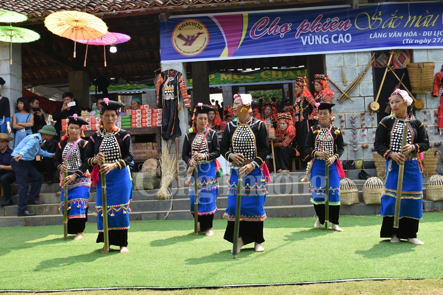 cho phien vung cao sac mau lai chau