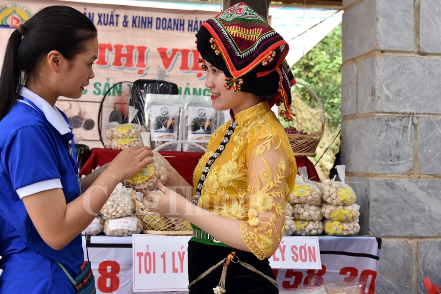 cho phien vung cao sac mau lai chau