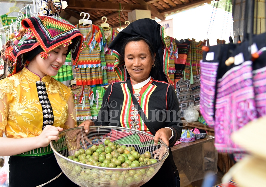 cho phien vung cao sac mau lai chau