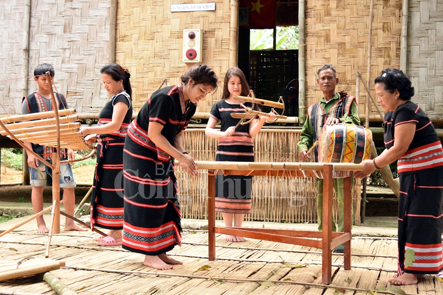 cho phien vung cao sac mau lai chau