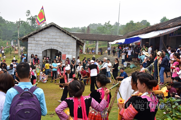 Chợ phiên vùng cao “Điểm hẹn Hoàng Su Phì, Hà Giang”