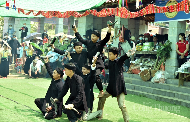 Chợ phiên vùng cao “Điểm hẹn Hoàng Su Phì, Hà Giang”