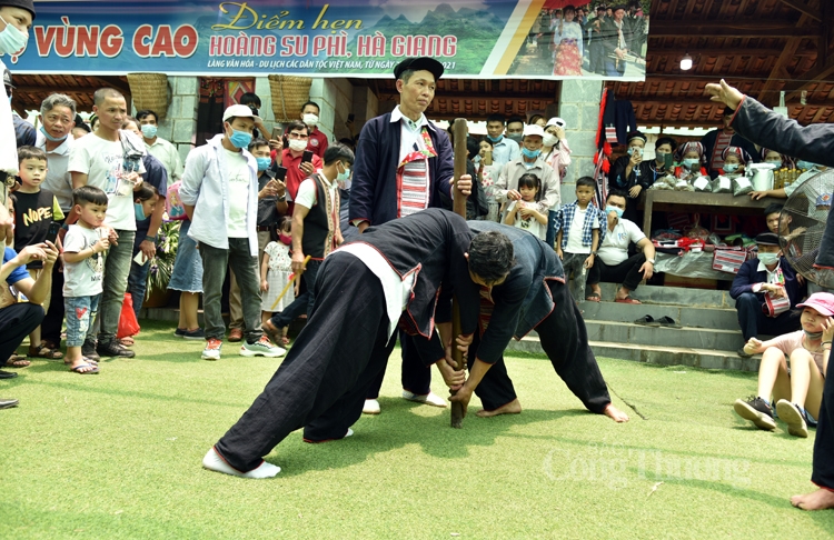 Chợ phiên vùng cao “Điểm hẹn Hoàng Su Phì, Hà Giang”