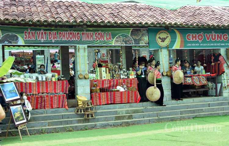 Khám phá chợ phiên vùng cao - Sơn La điểm hẹn Khám phá chợ phiên vùng cao - Sơn La điểm hẹn