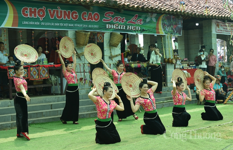 Khám phá chợ phiên vùng cao - Sơn La điểm hẹn Khám phá chợ phiên vùng cao - Sơn La điểm hẹn