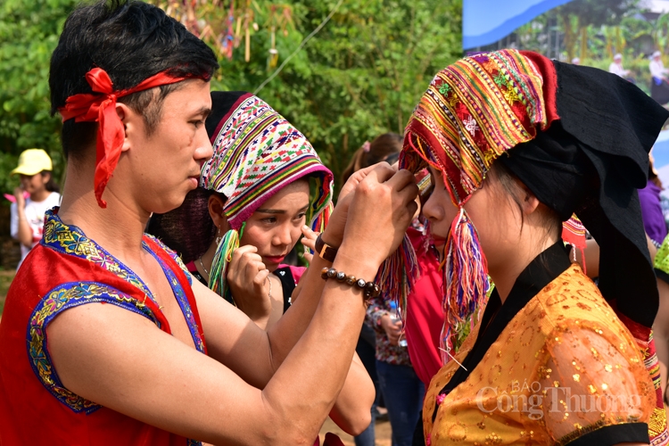 khan pieu thuoc do tai nang va pham hanh phu nu thai