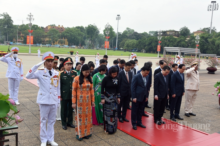 Lãnh đạo Đảng, Nhà nước vào Lăng viếng Chủ tịch Hồ Chí Minh