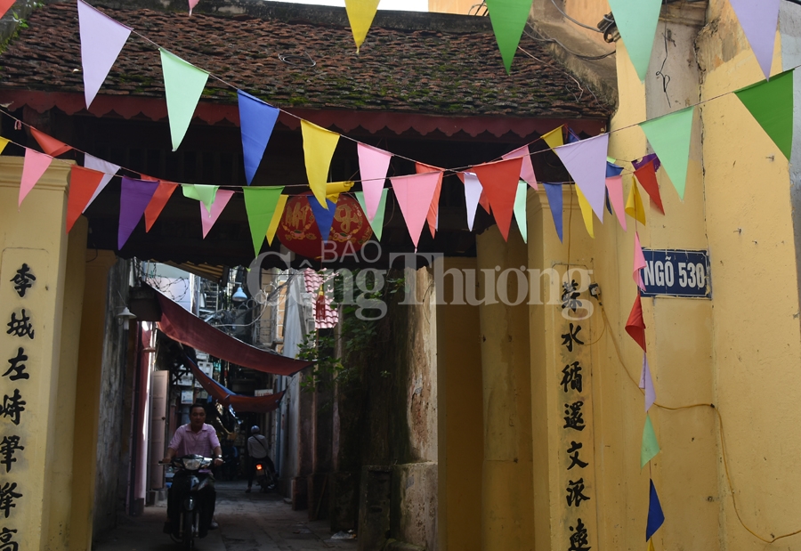 cong lang thuy khue net van hoa dac trung ha noi