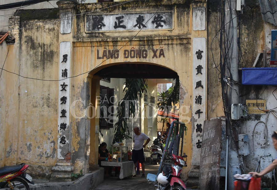 cong lang thuy khue net van hoa dac trung ha noi