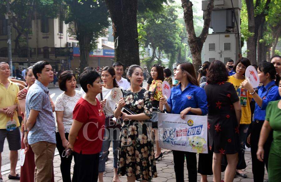 Gần 900.000 thí sinh bắt đầu kỳ thi THPT quốc gia gan 900000 thi sinh bat dau ky thi thpt quoc gia