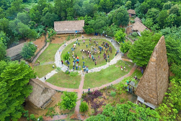 Làng Văn hóa: Nơi bảo tồn, gìn giữ giá trị văn hóa Làng Văn hóa: Nơi bảo tồn, gìn giữ giá trị văn hóa