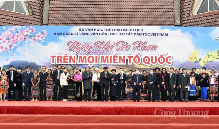 Làng Văn hóa: Nơi bảo tồn, gìn giữ giá trị văn hóa Làng Văn hóa: Nơi bảo tồn, gìn giữ giá trị văn hóa