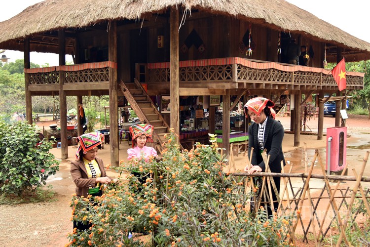 Làng Văn hóa: Nơi bảo tồn, gìn giữ giá trị văn hóa