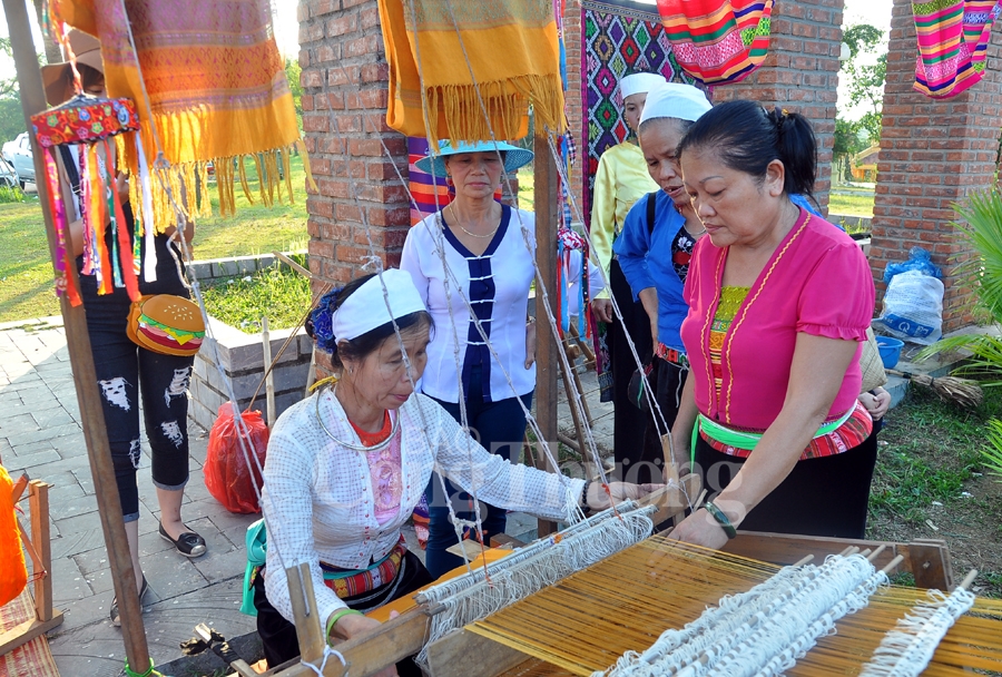 dai doan ket cac dan toc di san van hoa viet nam