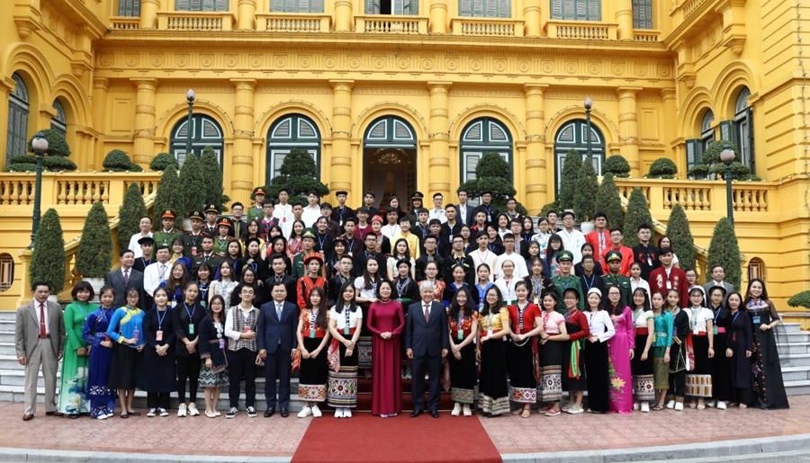 tuyen duong 120 hoc sinh sinh vien thanh nien tieu bieu nam 2019