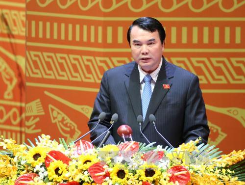 Thảo luận sôi nổi các vấn đề hội nhập, kinh tế