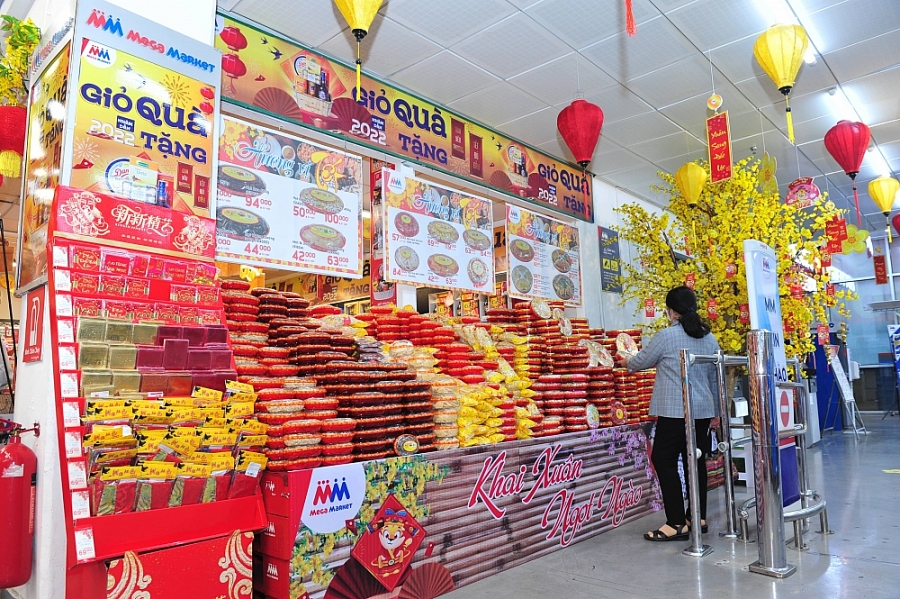 Quầy bánh mứt truyền thống tại MM Mega Market