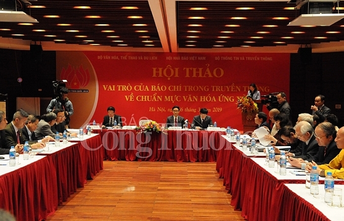 Nâng cao vai trò của báo chí trong truyền thông về chuẩn mực văn hóa ứng xử