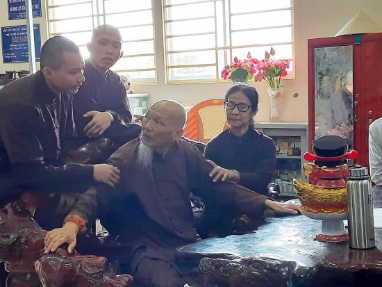 vu tinh that bong lai bi can le tung van co vai tro gi