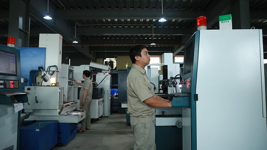 Bài 2: Phía sau thương hiệu – Máu và nước mắt