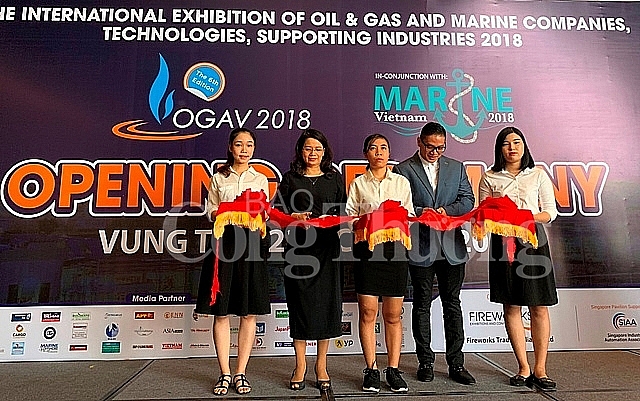 ba ri a vu ng ta u ga n 100 gian ha ng tham gia trien la m oil gas