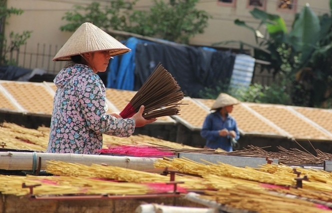 Tìm giải pháp “cứu nguy” cho doanh nghiệp sản xuất hương nhang