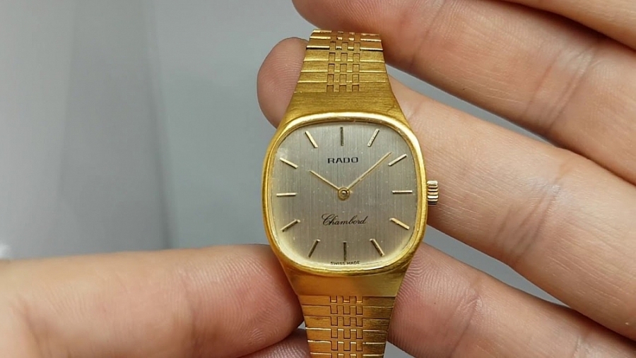 Các địa điểm bán đồng hồ Rado cổ rất khó để kiểm định vì hiện tại, những sản phẩm này không được phân phối tại cửa hàng ủy quyền