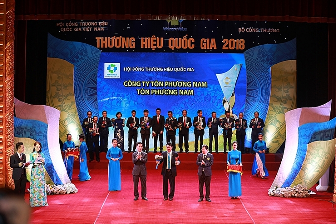 ton phuong nam lan dau tien dat thuong hieu quoc gia