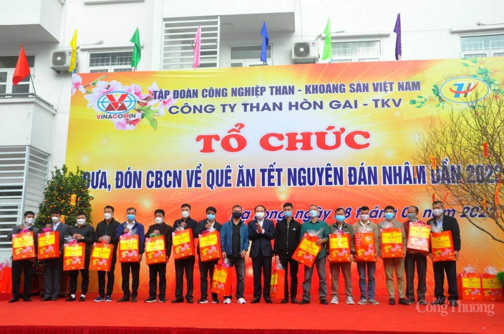 Lãnh đạo tỉnh Quảng Ninh cán bộ, công nhân có hoàn cảnh khó khăn của Công ty Than Hòn Gai