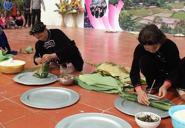 Thi gói bánh của các cô gái Tày là một trong những hoạt động đặc sắc sẽ có trong ngày hội