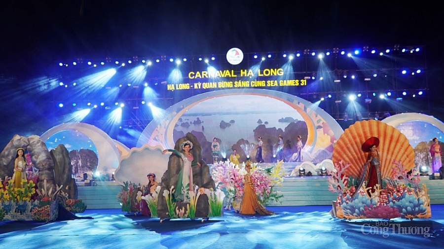 Ấn tượng đêm Carnaval Hạ Long 2022 rực rỡ sắc màu
