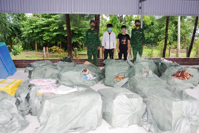 Số thực phẩm không rõ nguồn gốc vừa bị lực lượng chức năng tỉnh Quảng Ninh bắt giữ