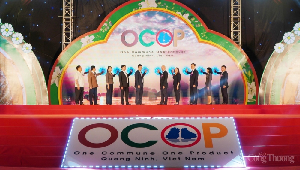 0548-hoi-cho-ocop-quang-ninh-3